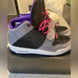 Girls Jordan Flightclub 90’s size 6Y
